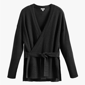 Cuyana Single Origin Cashmere Wrap Sweater in black